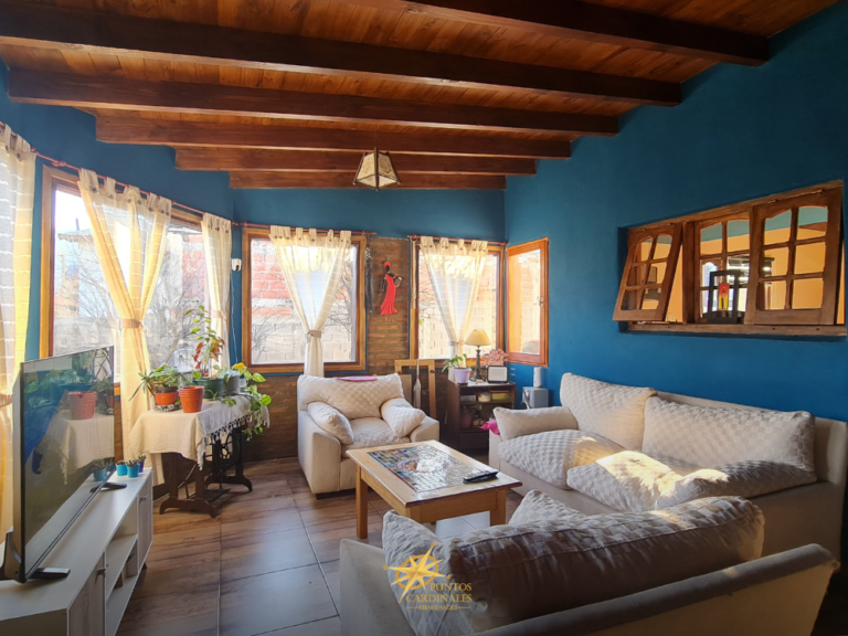 Casa con departamento independiente sobre lote de 875 m² – Esquel, Chubut